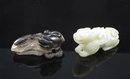 Two Chinese jade figures of mythical beasts, 19th century, length 6.5 and 6.7cm